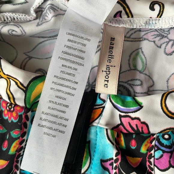 Nanette Lepore Rosarito long sleeve rash, guard, NWOT size extra small - Picture 8 of 8